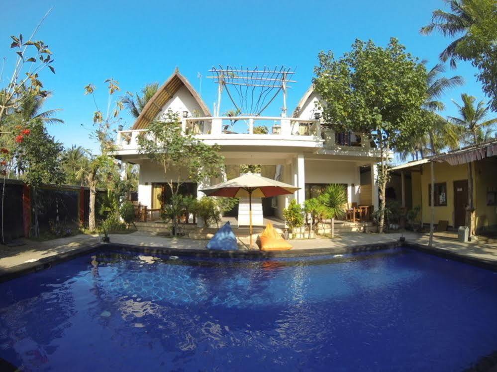 Indigenous Bungalow Gili Trawangan Exterior foto